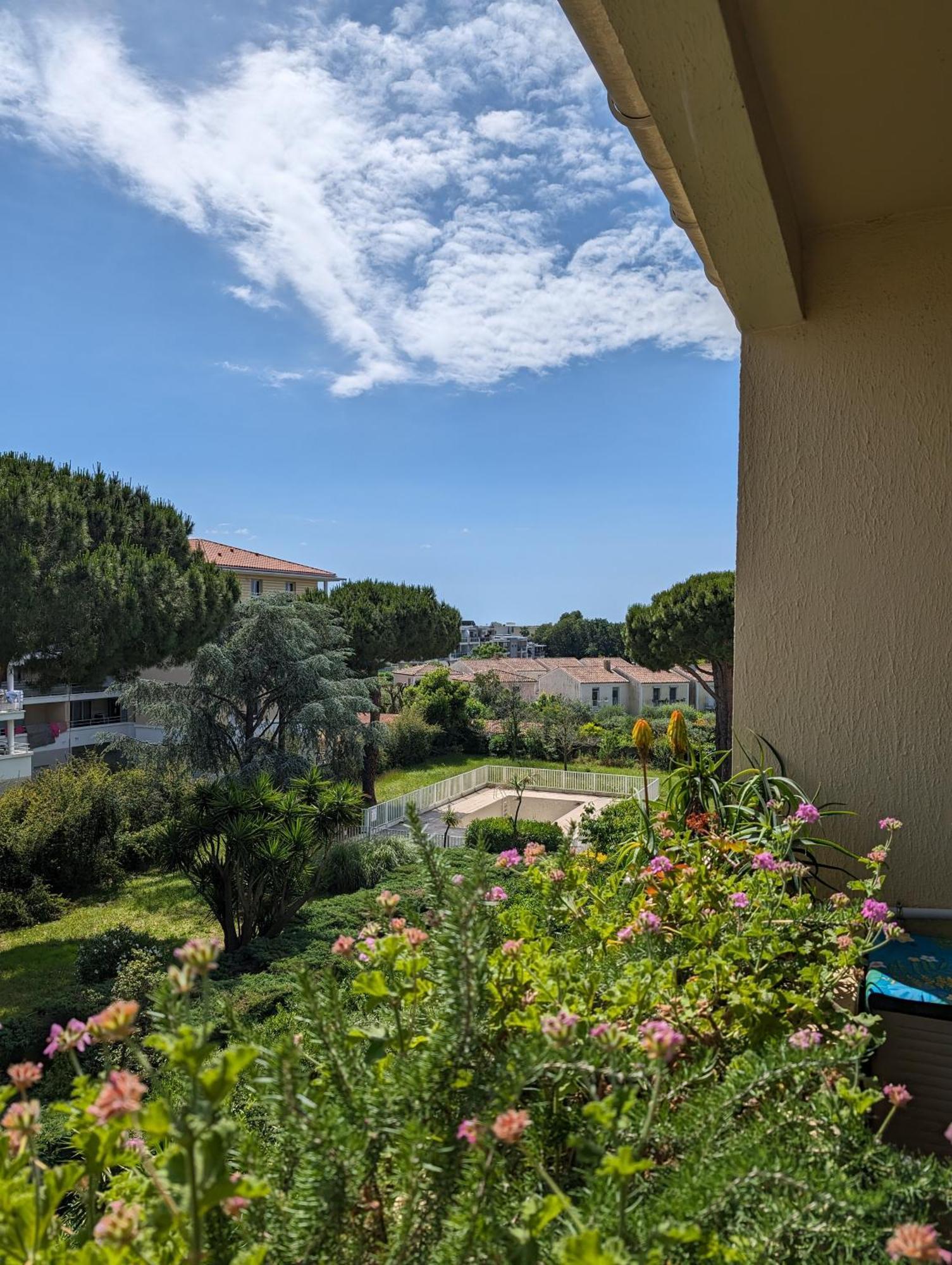 Studio Calme Dernier Etage Antibes Exterior foto